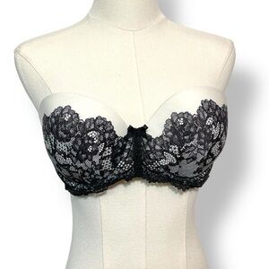 Victoria’s Secret Bra 36 C Strapless Push Up Padded White Black Lace Dream Angel